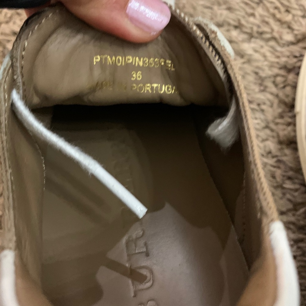 Burberry Shoes Size 6 - Picture 4 of 5